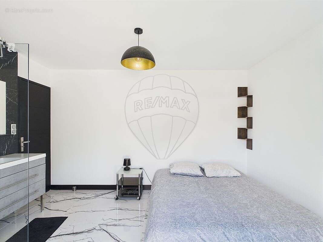 Maison à LES MATHES