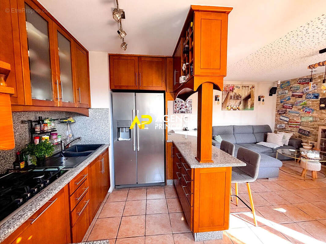 Appartement à SARTROUVILLE