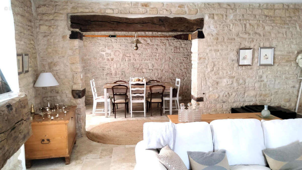 SEJOUR - Maison à AUNAC