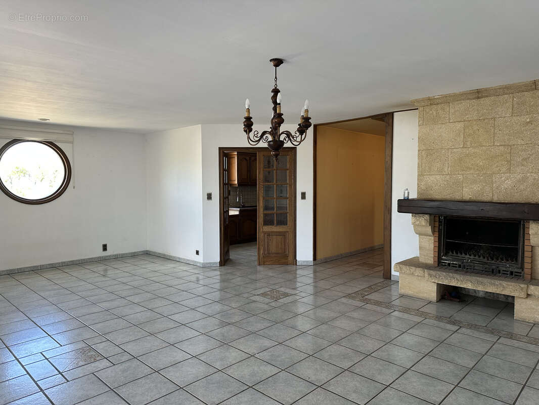 Maison à DOMBASLE-EN-XAINTOIS