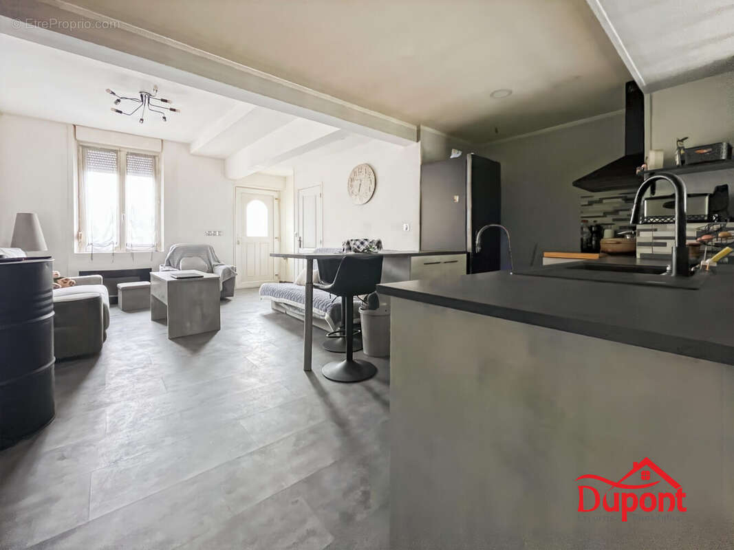 Maison à ORIGNY-SAINTE-BENOITE