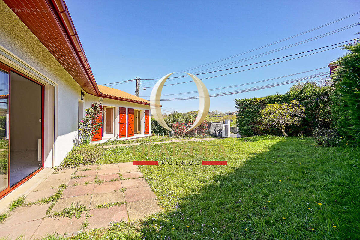 Maison à BASSUSSARRY