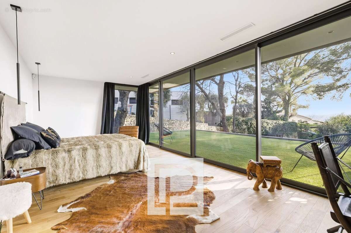 Appartement à MOUGINS