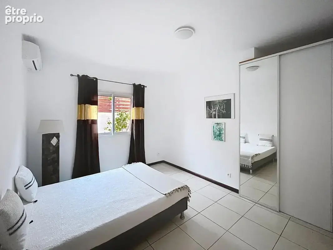 Maison 5 pièces 154 m² à vendre à Saint-Pierre (97410) - photo 8
