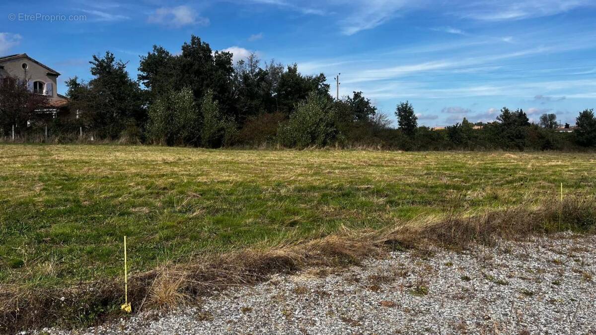 Terrain à ETABLES
