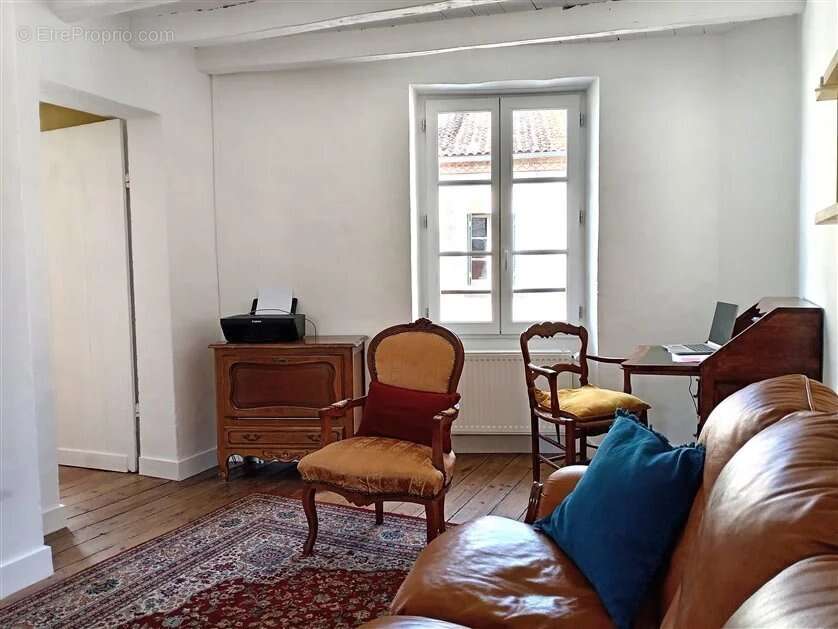 Maison à MAGNAC-LAVAL