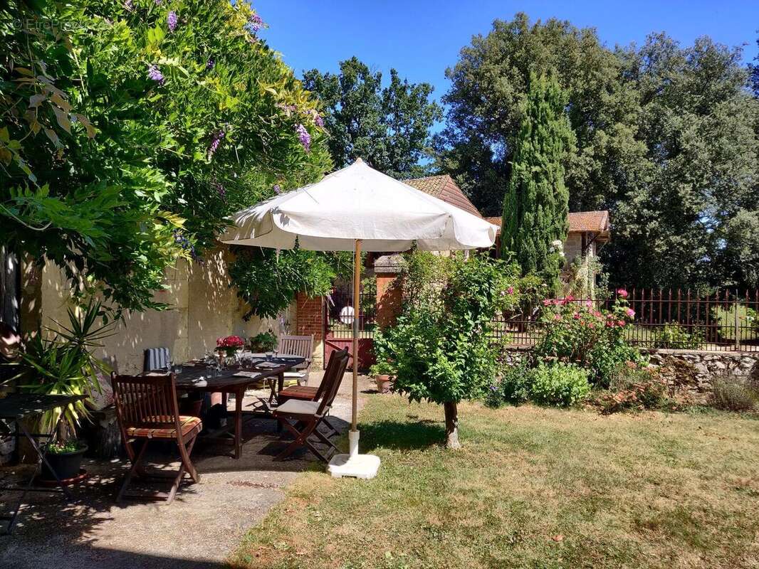 IMG20200719121036 - Maison à VIC-FEZENSAC