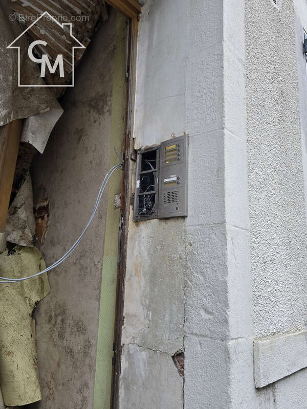 Immeuble de rapport à réhabiliter entièrement   Centre-ville de Vierzon - photo 6