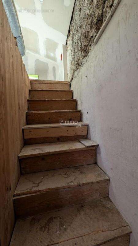 Maison à VILLARDEBELLE