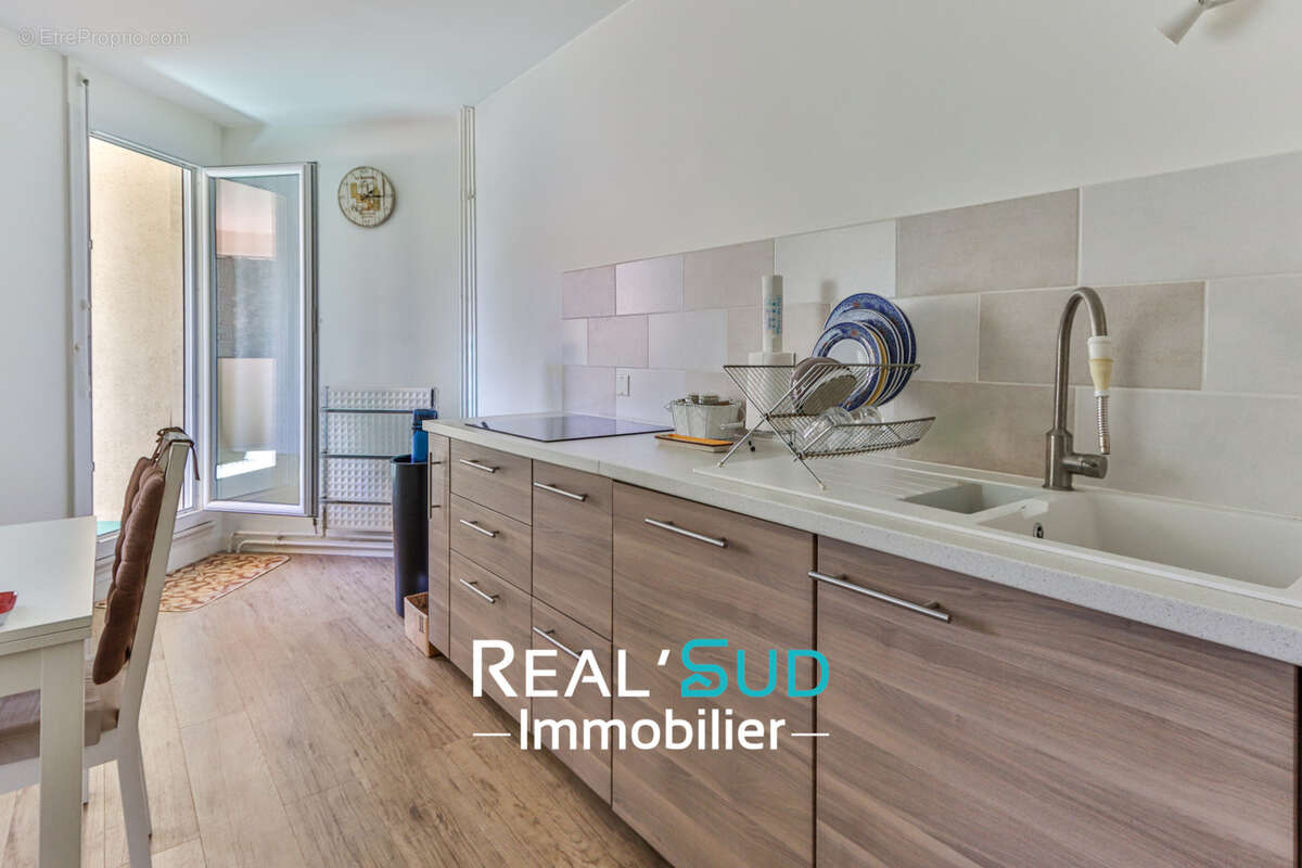 Appartement à MARSEILLE-8E