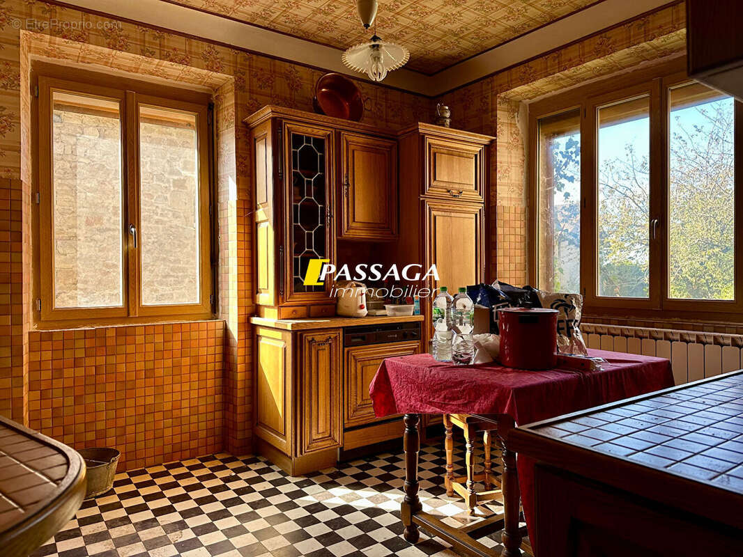 Maison à SEVERAC-LE-CHATEAU