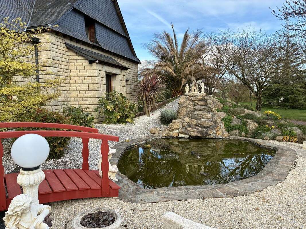 Maison 260 m² à Soulge-Sur-Ouette  - photo 4
