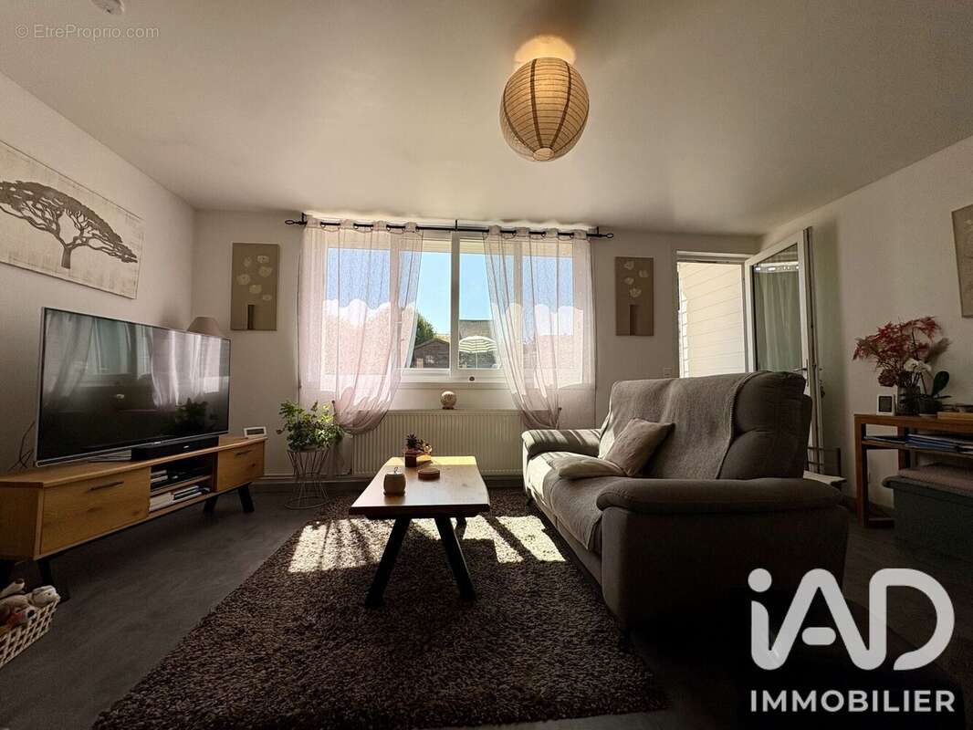 Maison 80 m² à Saint-Pol-Sur-Ternoise  - photo 4
