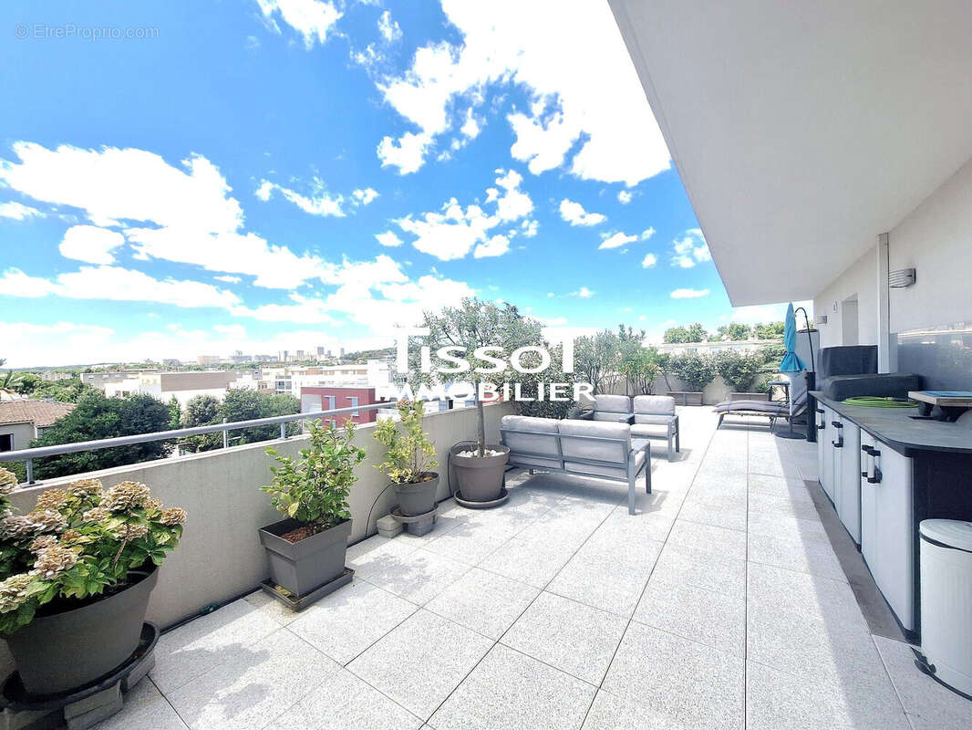 Appartement à NIMES