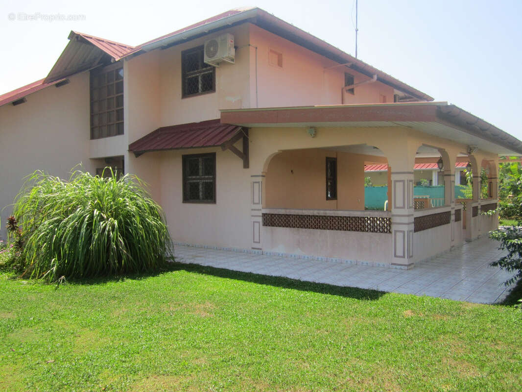 Maison à KOUROU