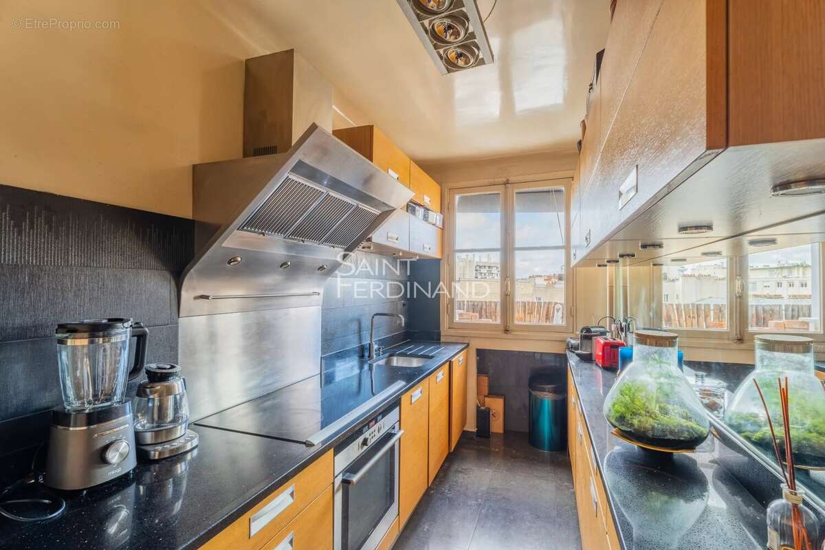Appartement à PARIS-15E