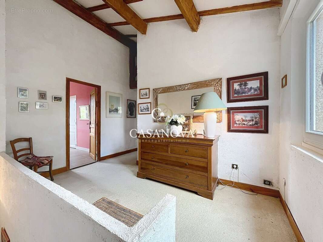 Aux portes de PEZENAS, maison de caractère sur un superbe terrain CONSTRUCTIBLE et DIVISIBLE de 3300 m². A 25 mn du bord de MER, - photo 21