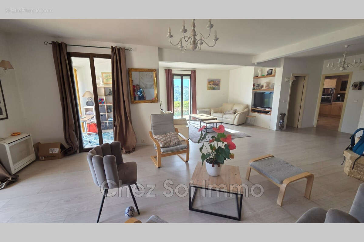 Maison à CAGNES-SUR-MER