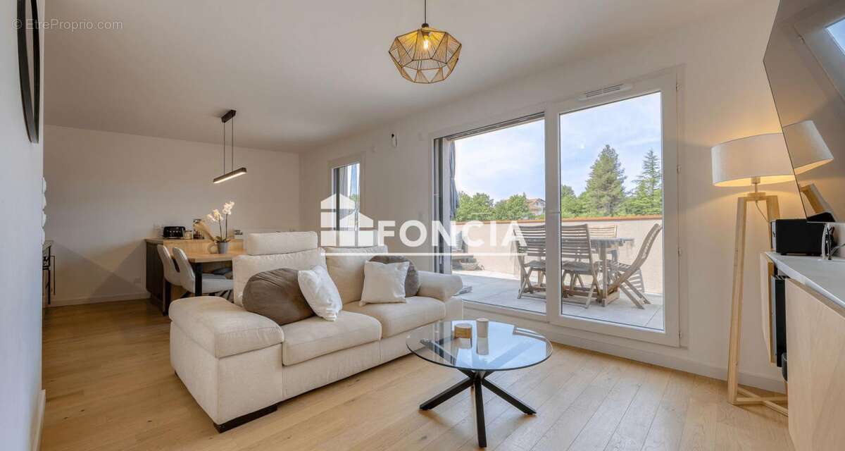 Appartement à MACHILLY