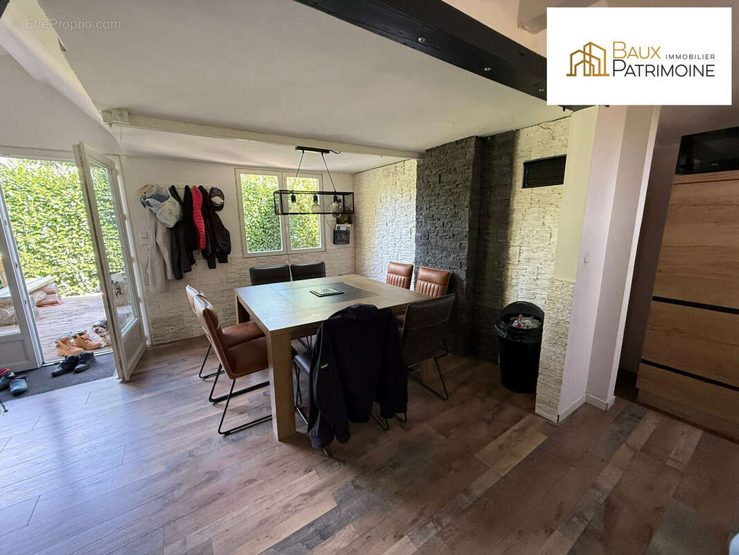 Maison à BAZOCHES-SUR-LE-BETZ