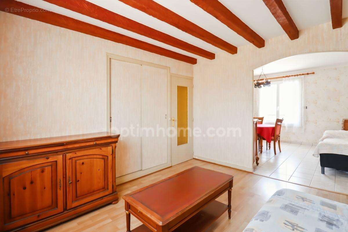 Maison Individuelle sur sous-sol de 65 m² environ - 4 pièces - 1 voir 2 Chambres - Garage -Parcelle 700 m² -MAGNAC LAVAL (87) - photo 10