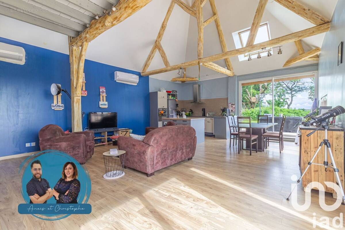 Photo 1 - Maison à TREMBLAY-LES-VILLAGES