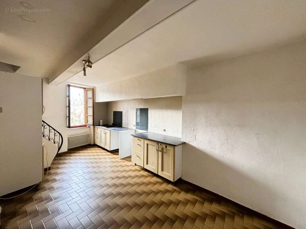 Maison à CAUNES-MINERVOIS