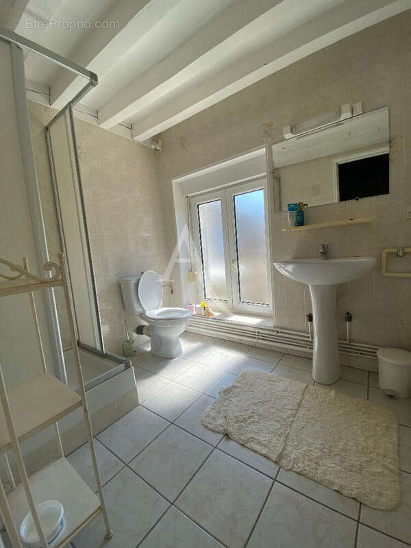 Maison familiale 8 pièces - 206 m2 - Centre ville de Neuville-aux-bois - photo 13