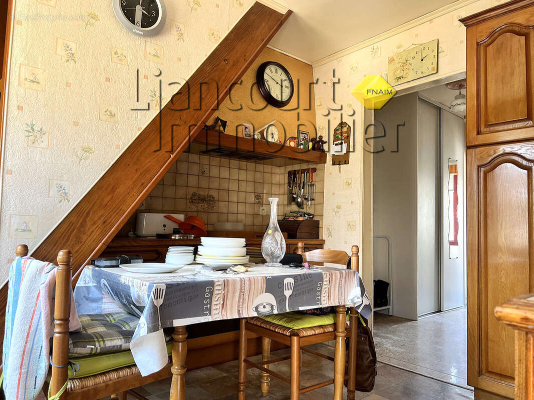 Maison à LIANCOURT