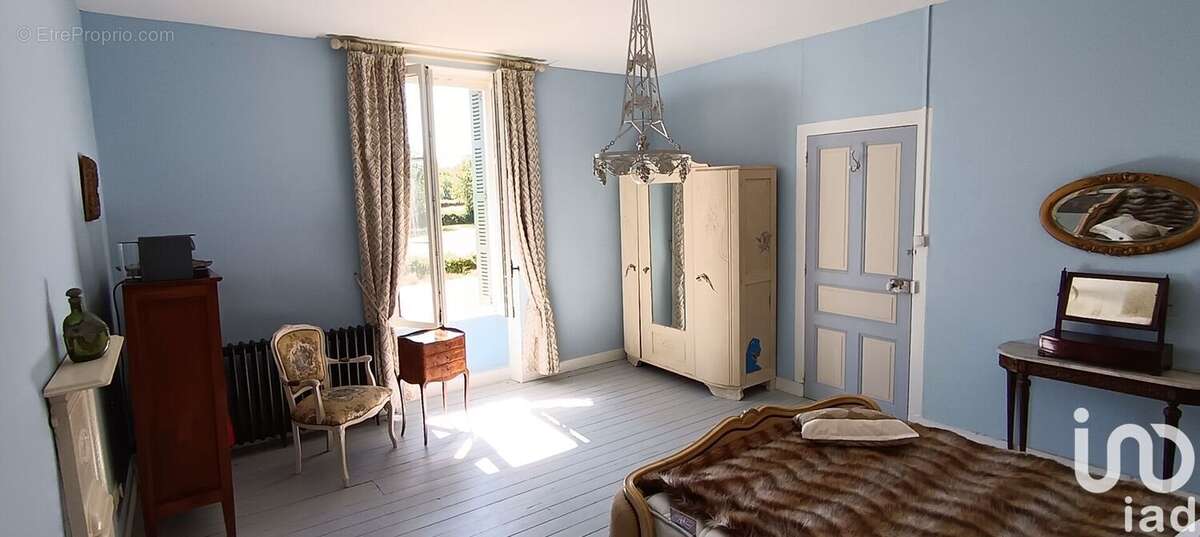 Photo 8 - Maison à LA CHAPELLE-THIREUIL