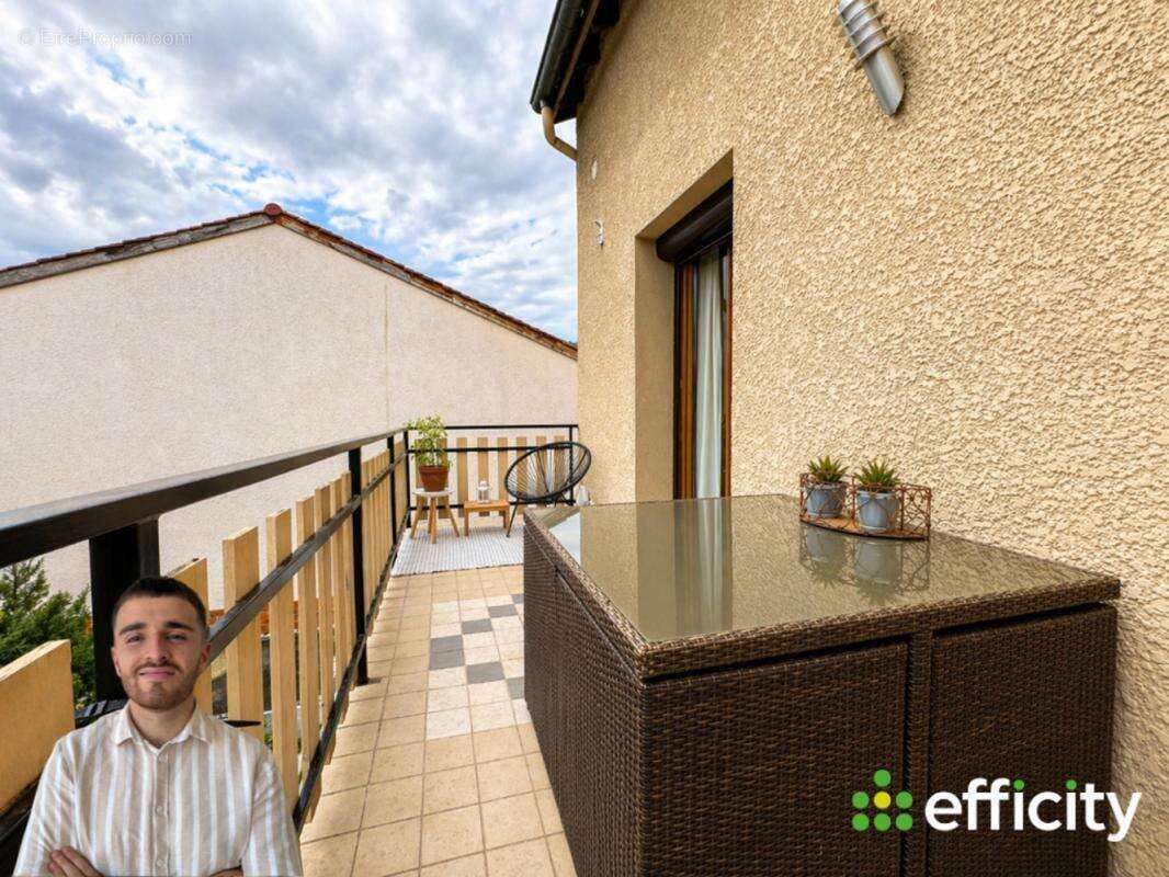 Maison à FRAISSES