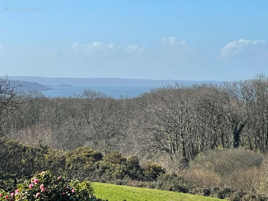 Maison à LE RELECQ-KERHUON