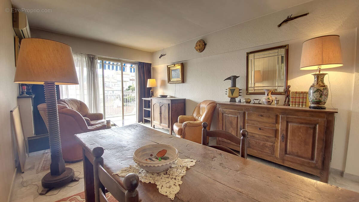 Appartement à CAGNES-SUR-MER