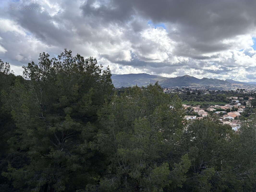 Appartement à MARSEILLE-13E