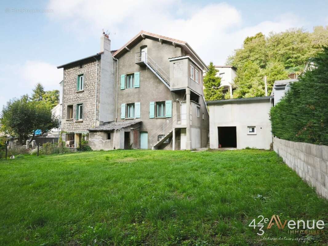 Maison à LA RICAMARIE