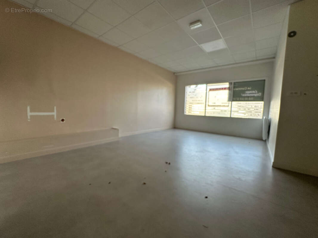 Commerce à IVRY-SUR-SEINE