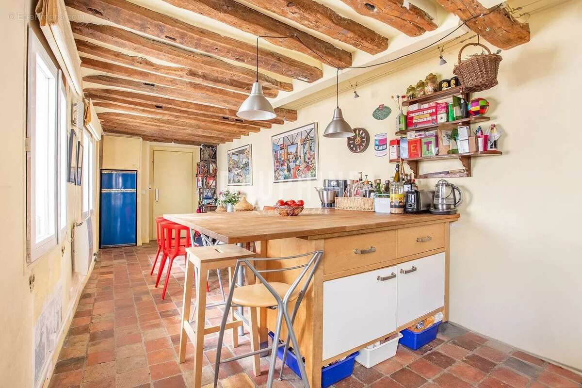 Appartement à PARIS-7E