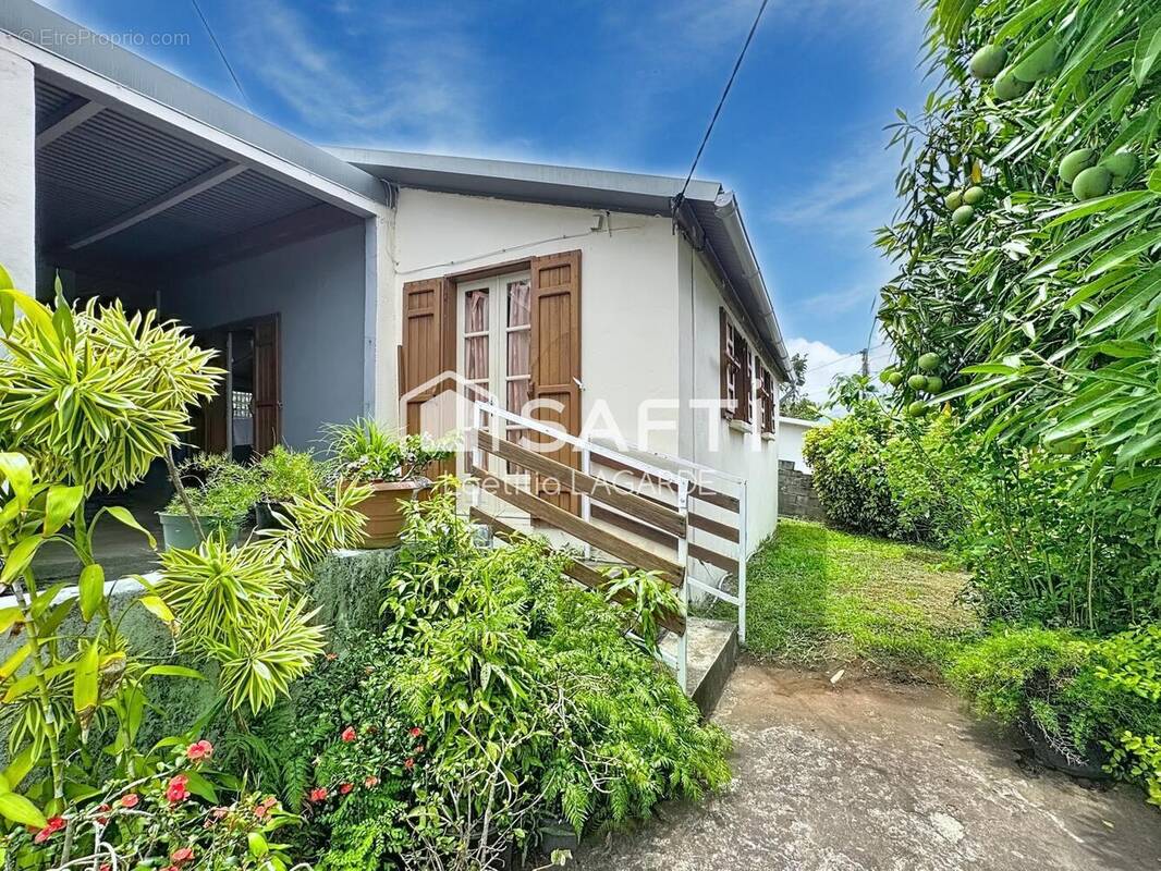 Photo 1 - Maison à SAINT-PIERRE