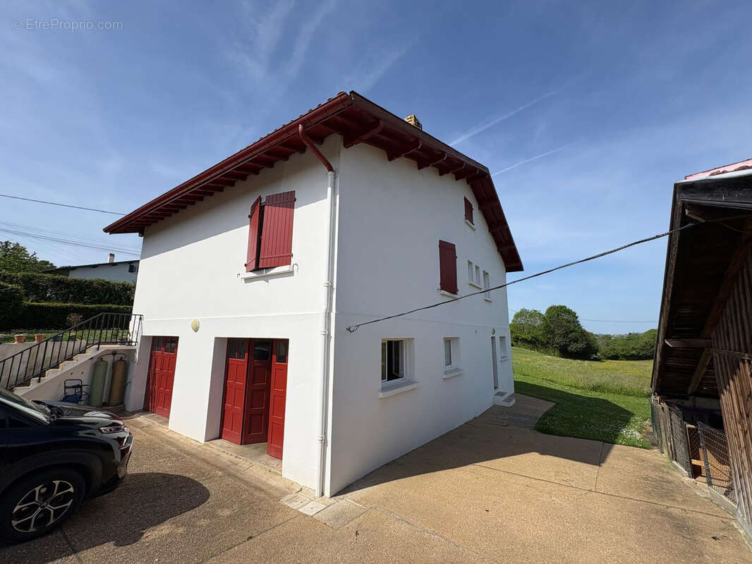 Maison à LAHONCE