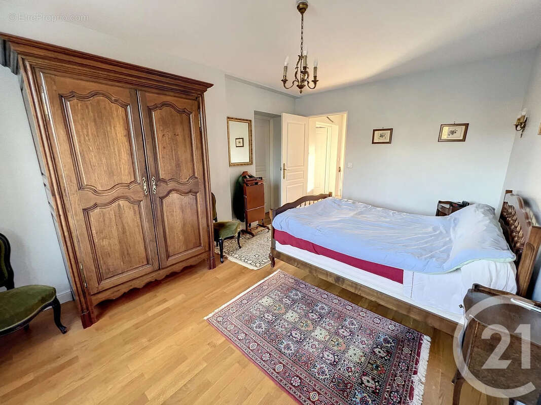 Appartement 194 m² à Provins  - photo 14