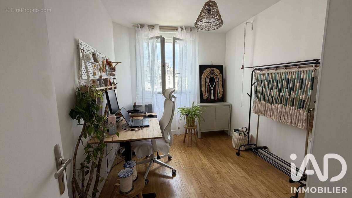 Appartement 82 m² à Fougeres  - photo 8