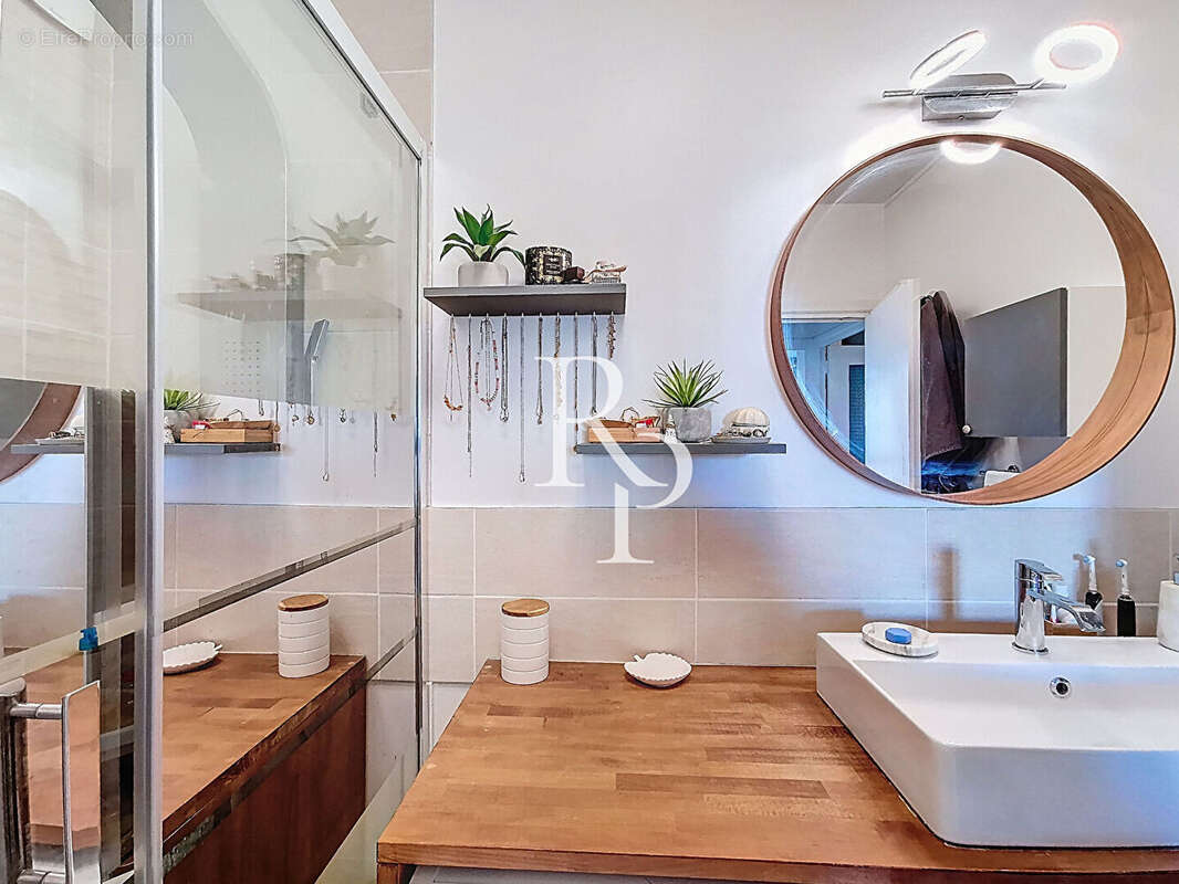 Appartement à LYON-5E