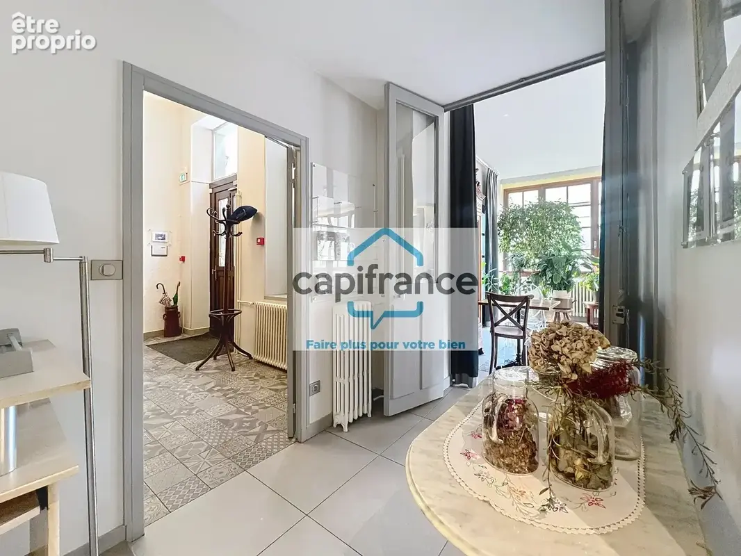 A vendre VALGELON-LA ROCHETTE (73) Murs 406 m² + sous sol, sur parcelle de 1 053m² - photo 6