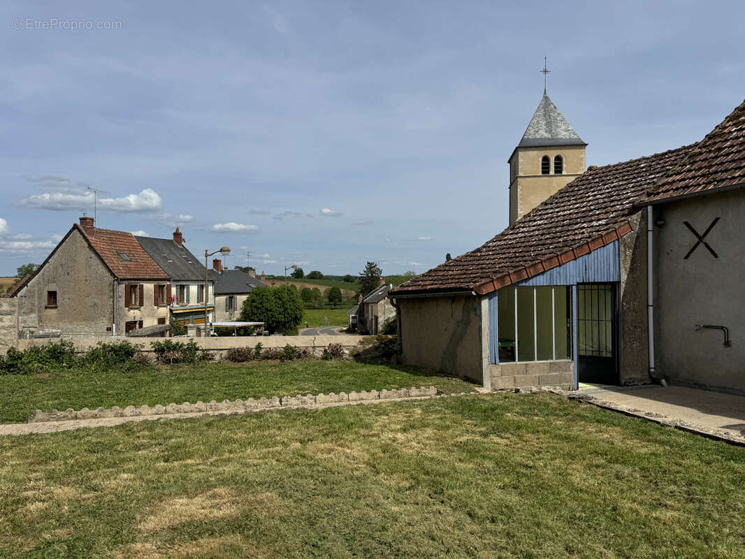 Maison à BAZOLLES
