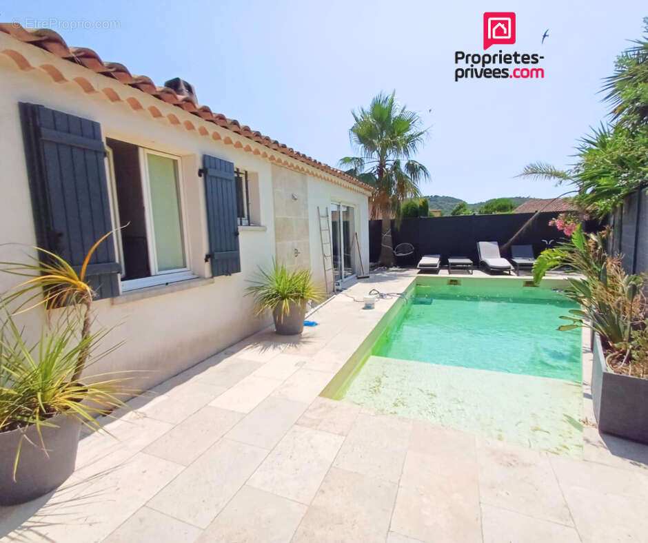 Maison à ROQUEBRUNE-SUR-ARGENS