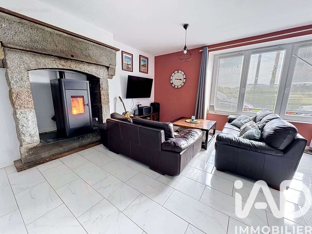 Photo 4 - Maison à LE TRONCHET