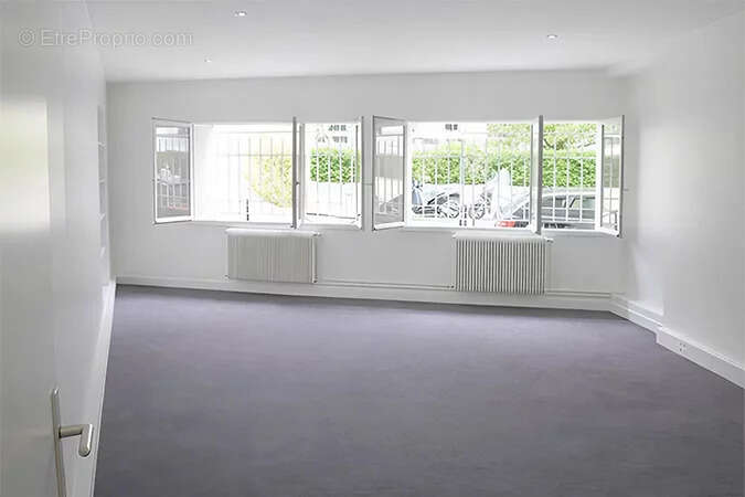 Coup de cœur assuré ! Corpimmo vous propose à la vente des surfaces en duplex dans une copropriété de charme de 5 lots. Chaque s - photo 4