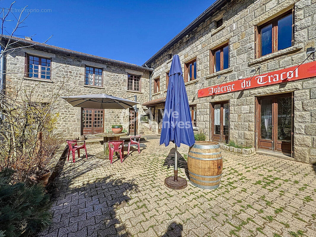 Commerce à SAINT-SAUVEUR-EN-RUE