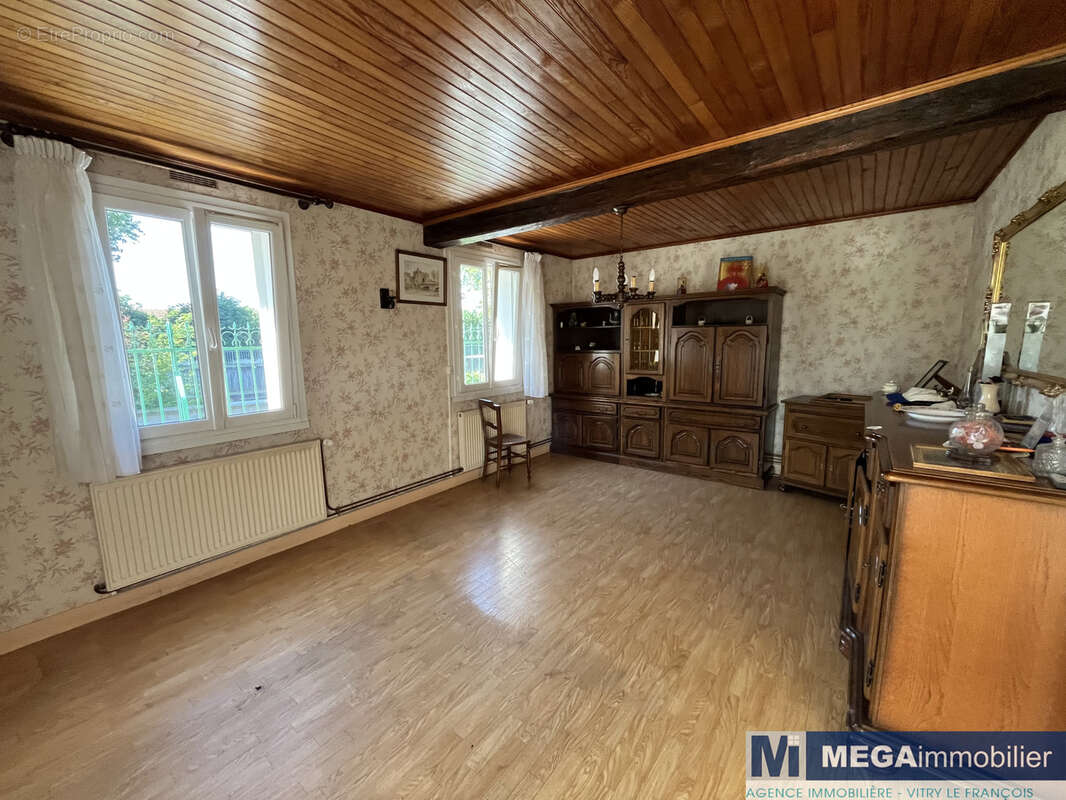 Maison à Vitry le François à proximité du centre ville - photo 12