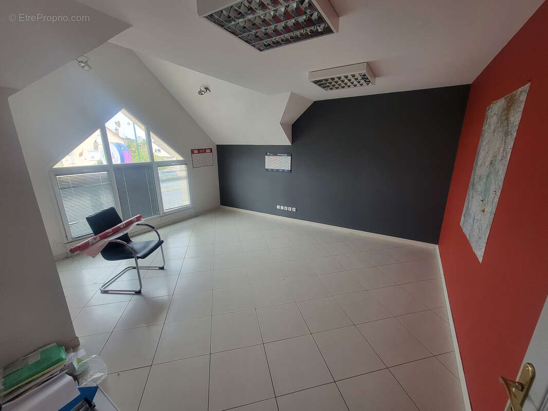 Commerce à SAINT-DOULCHARD